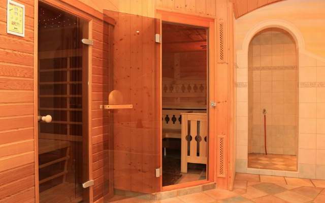 Wellnessbereich mit Sauna