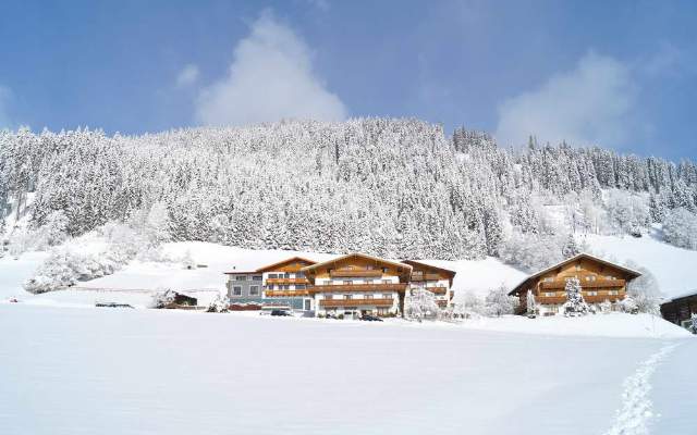 Ferienanlage Alpin Apart im herrlichen Schnee
