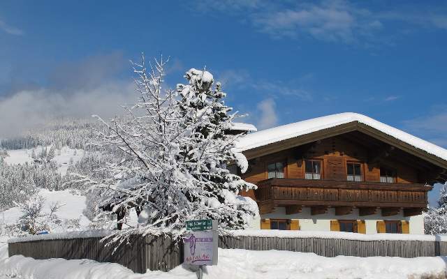 Mit dem Skibus zum Skilift