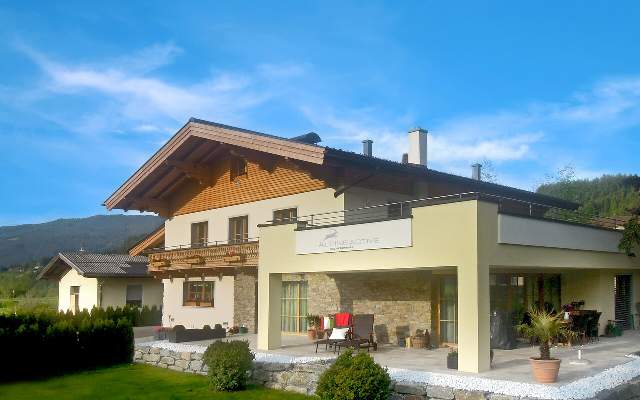 Das Haus Weitgasser ist im Sommer idealer Startpunkt vieler Ausfluege in die Natur