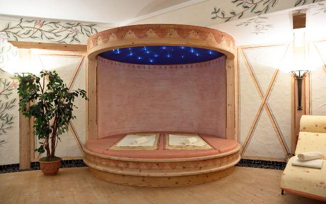 Gediegener Sauna- und Wellnessbereich