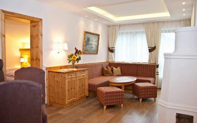 Elegant double room at Hotel Waidmannsheil