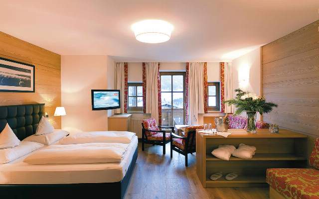 elegantes Doppelzimmer im Hotel Zinnkruegl