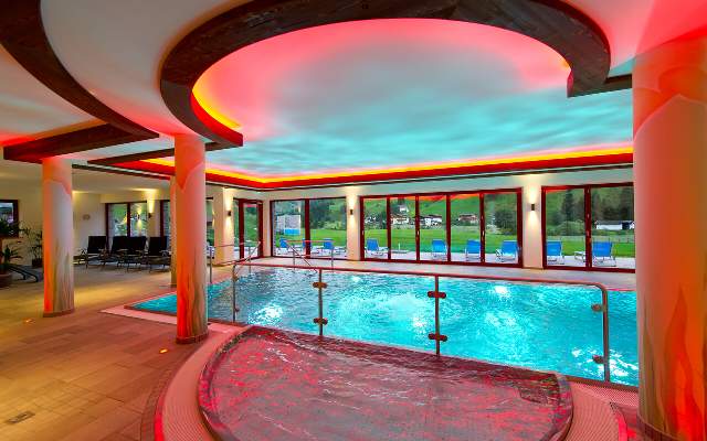 Panorma indoor pool at the Oberkarteis family hotel