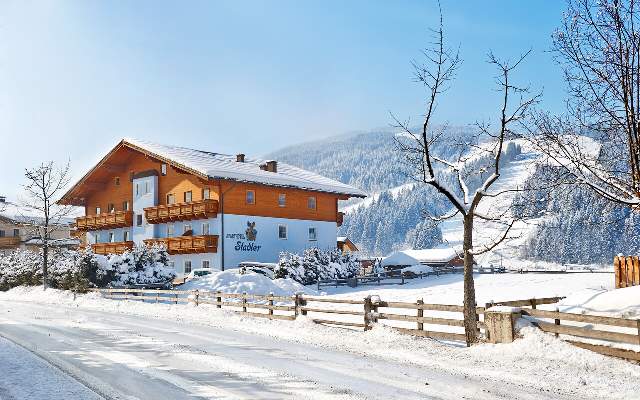 The Aparthotel Stadler is only a few minutes' walk from the piste