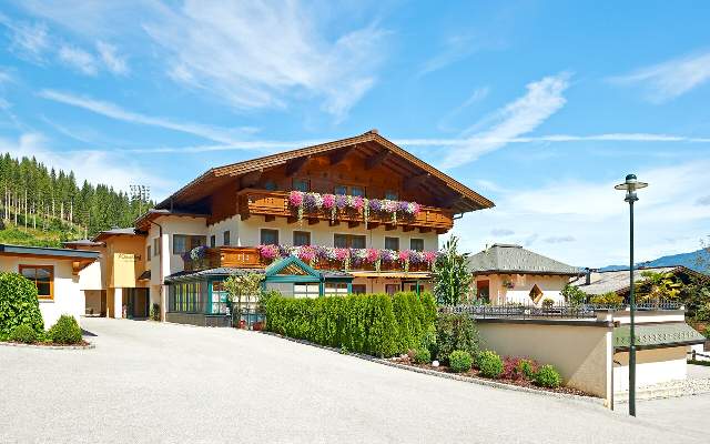 Auch im Sommer ist der Wastlhof das perfekte Urlaubsziel in Flachau