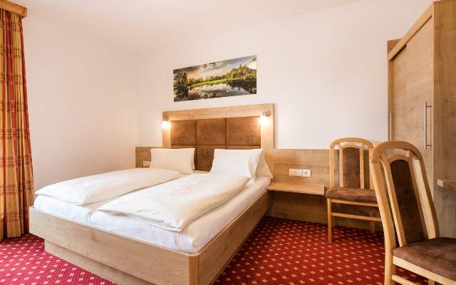 The pension also offers family rooms